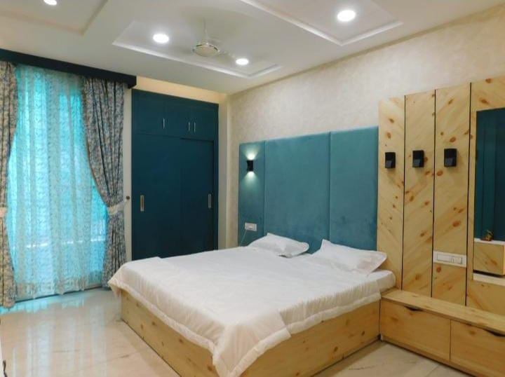 3 BHK Luxury Floors With Lift In Nirmaan Splande Zirakpur 