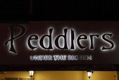 Peddlers Lounge & Bar